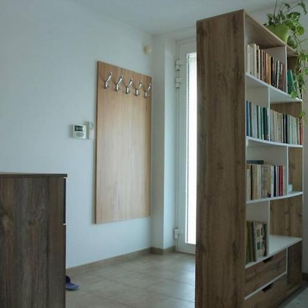 Apartament Apartman - Dlhe Diely Bratysława Zewnętrze zdjęcie